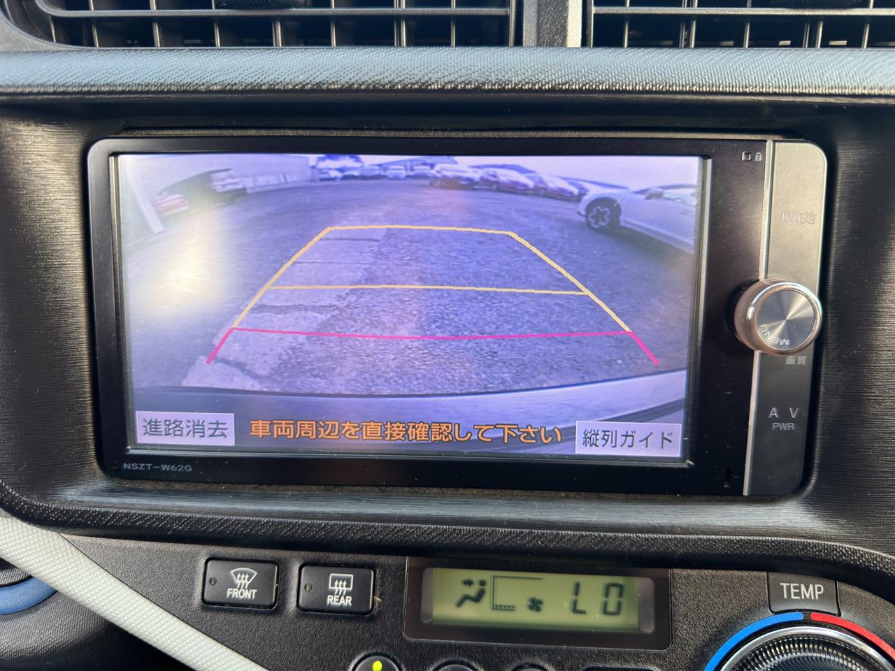 2013 Toyota Aqua S Hatchback PUSH BUTTON START + AUTO LIGHTS + REVERSING CAMERA