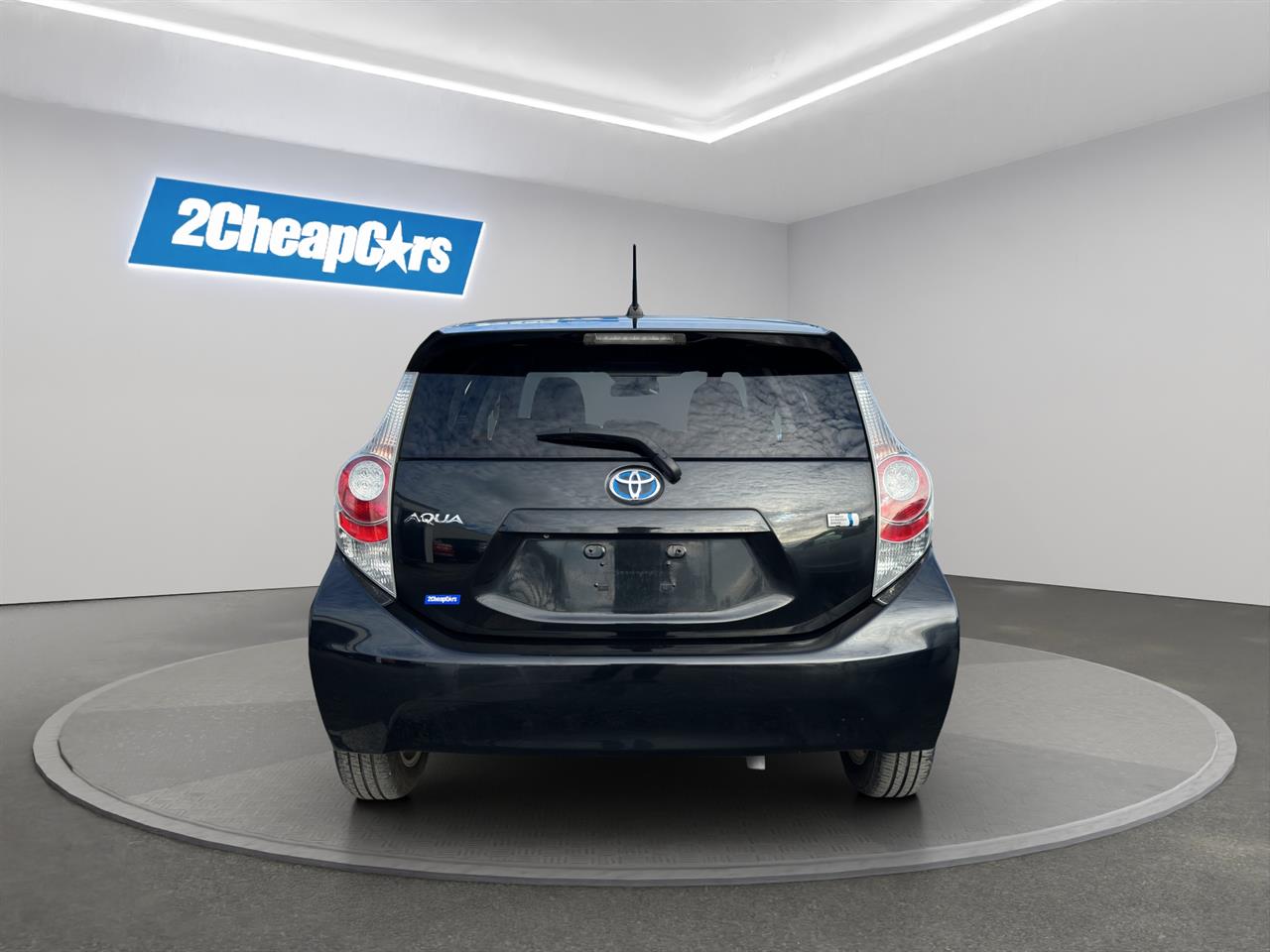 2013 Toyota Aqua S Hatchback PUSH BUTTON START + AUTO LIGHTS + REVERSING CAMERA