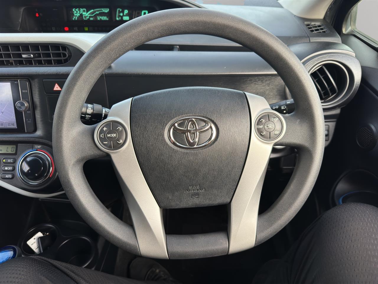2013 Toyota Aqua S Hatchback PUSH BUTTON START + AUTO LIGHTS + REVERSING CAMERA