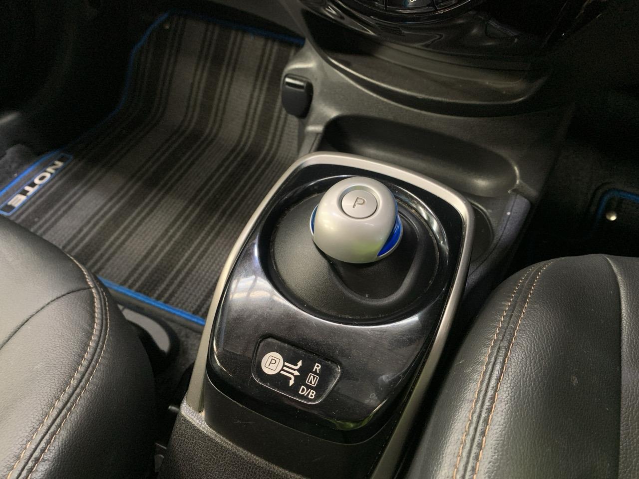 2017 Nissan Note e-power Hatchback PARKSING SENSORS + PUSH BUTTON START + AUTO LIGHTS