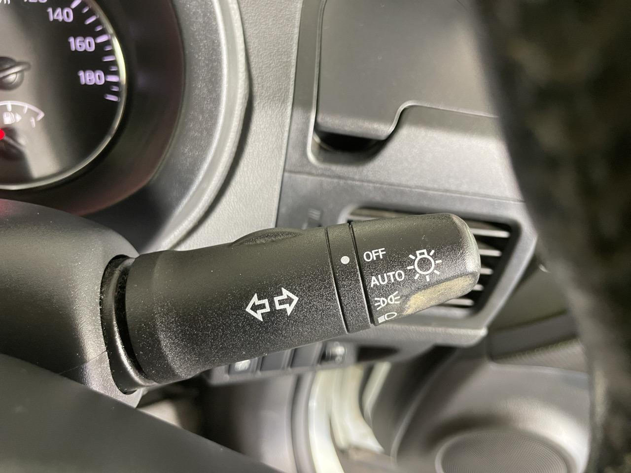 2012 Nissan X-TRAIL 20X 4WD RV/SUV AWD + AUTO LIGHTS + HEATED SEATS