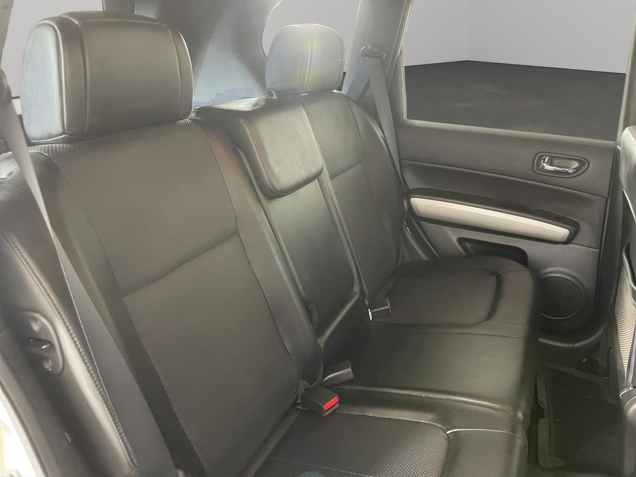 2012 Nissan X-TRAIL 20X 4WD RV/SUV AWD + AUTO LIGHTS + HEATED SEATS