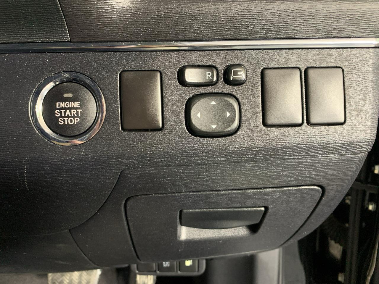 2013 Toyota Avensis WAGON Station Wagon CRUISE CONTROL + REVERSING CAMERA + TIPTRONIC