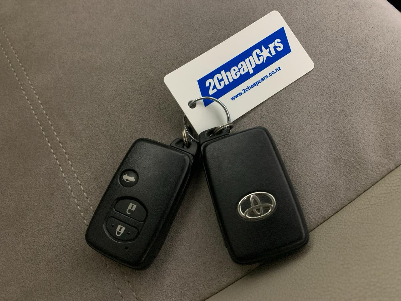 2013 Toyota Avensis WAGON Station Wagon CRUISE CONTROL + REVERSING CAMERA + TIPTRONIC