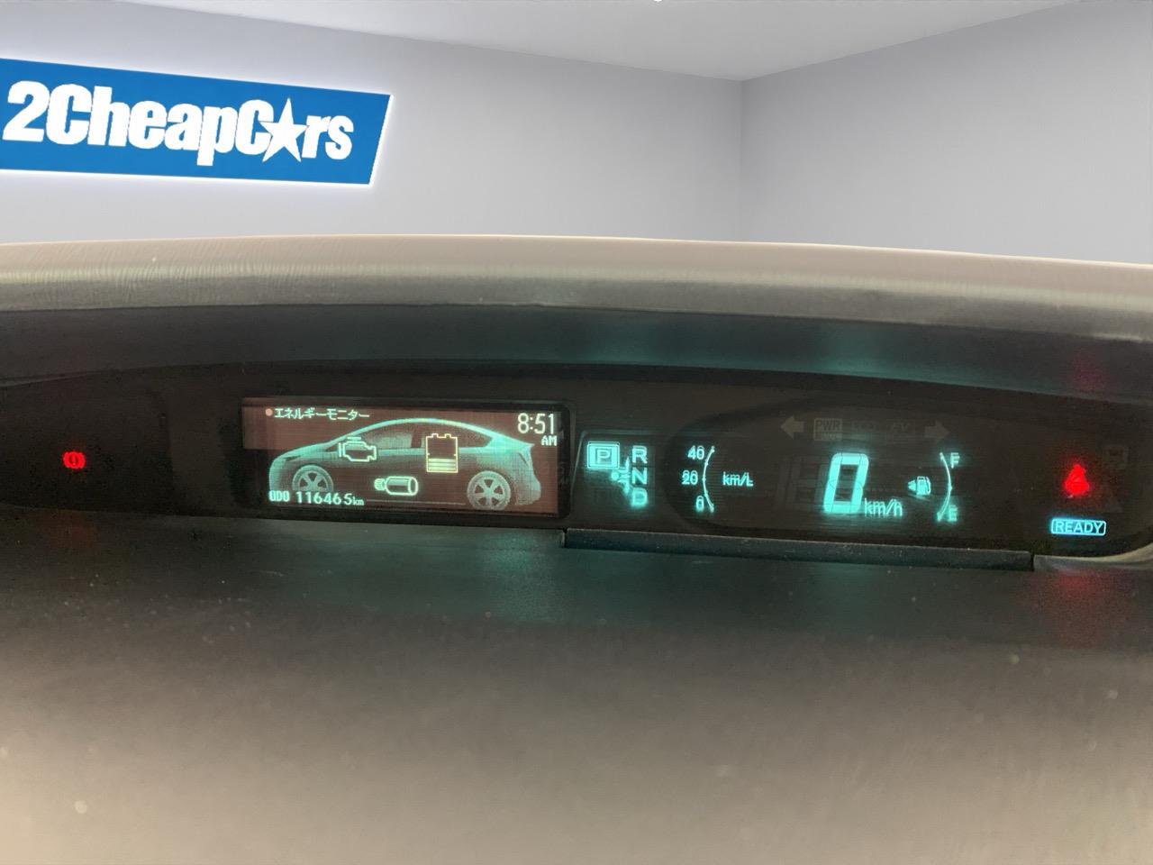 2014 Toyota Prius G Hatchback REVESING CAMERA + PUSH SRART + AUTO LIGHTS