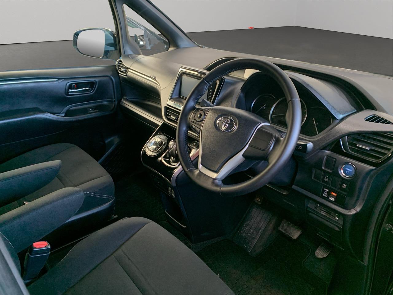 2015 Toyota Esquire Hybrid G People Mover POWER SLIDING DOOR + HEATED SEATS