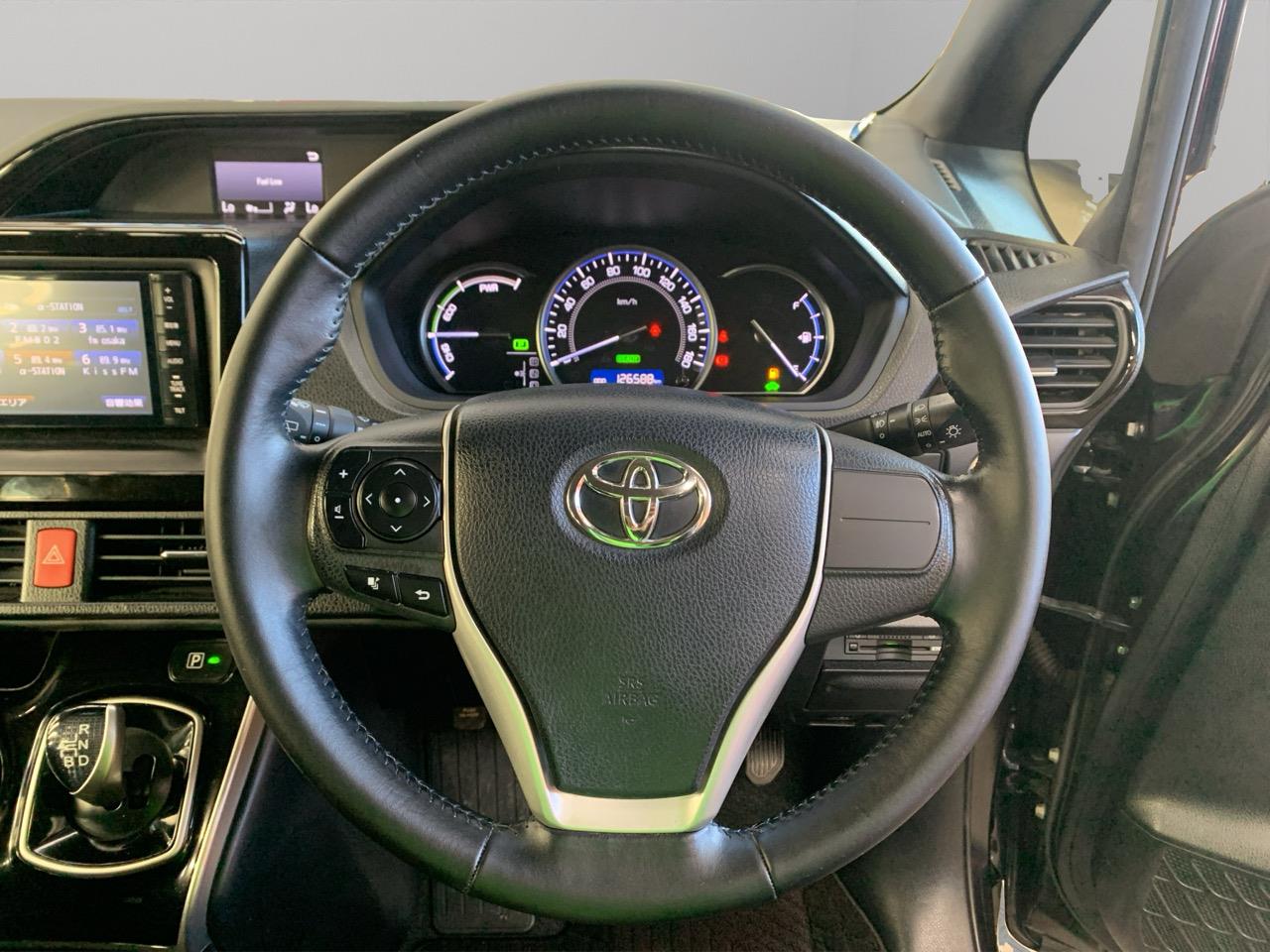 2015 Toyota Esquire Hybrid G People Mover POWER SLIDING DOOR + HEATED SEATS