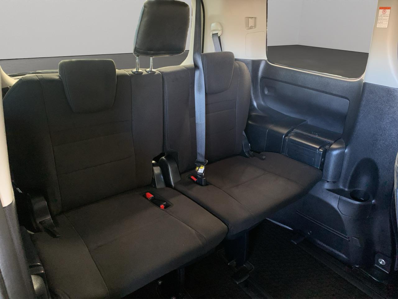 2015 Toyota Esquire Hybrid G People Mover POWER SLIDING DOOR + HEATED SEATS