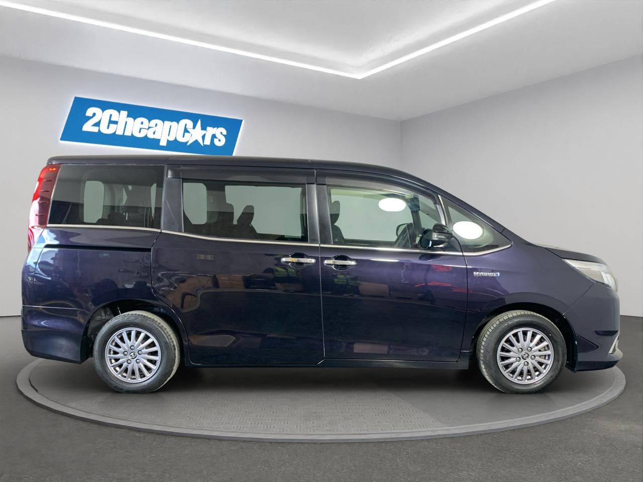 2015 Toyota Esquire Hybrid G People Mover POWER SLIDING DOOR + HEATED SEATS