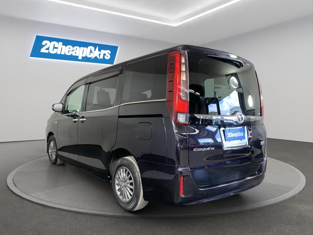 2015 Toyota Esquire Hybrid G People Mover POWER SLIDING DOOR + HEATED SEATS