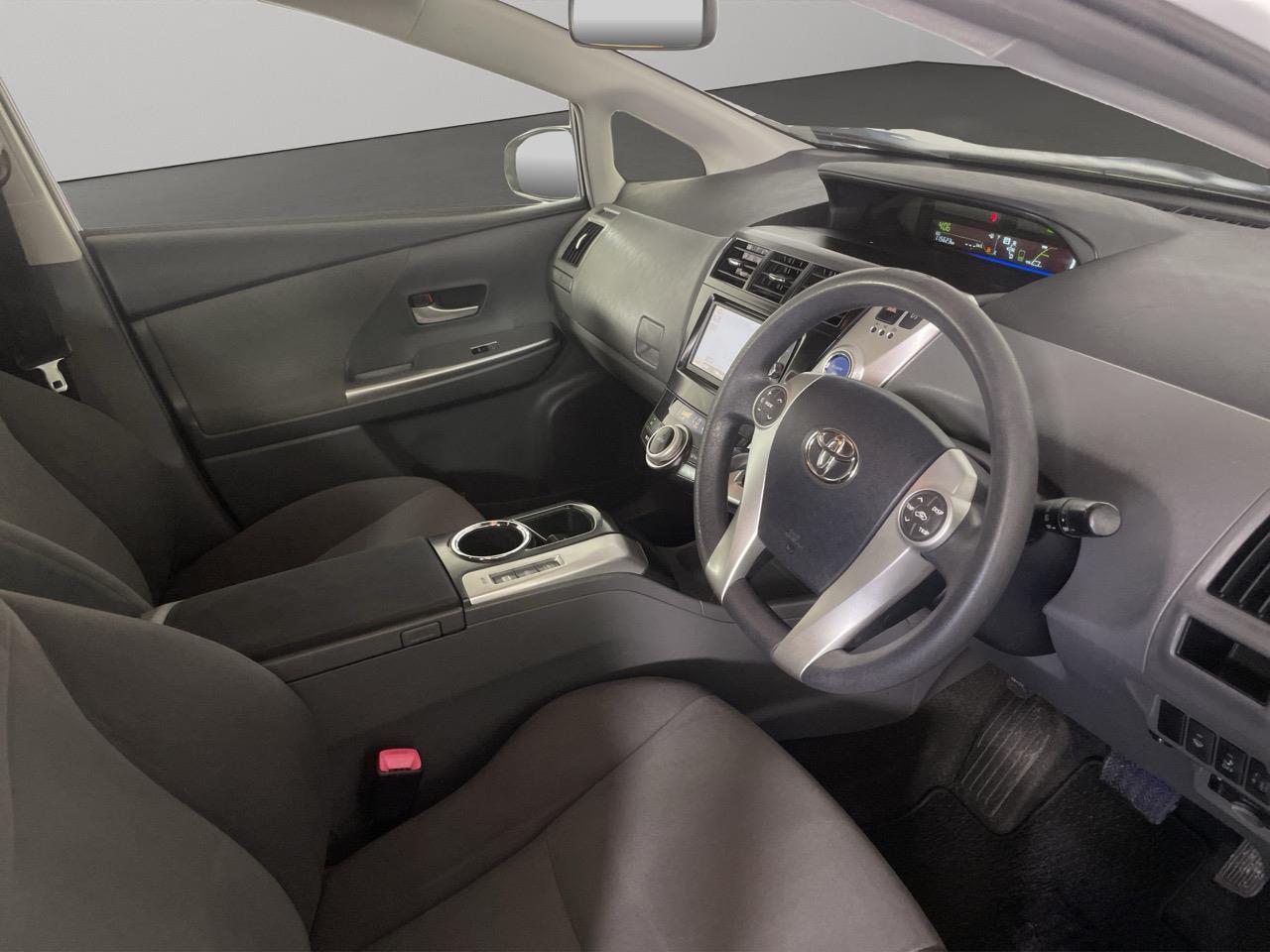 2012 Toyota Prius Alpha S 7 Seaters Station Wagon REVERSING CAMERA + AUTO LIGHTS + PUSH BUTTON START