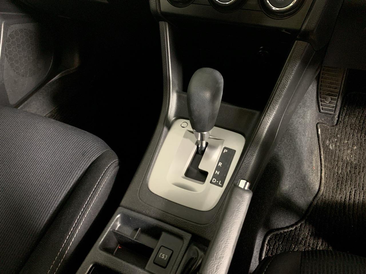 2013 Subaru Impreza SPORT 1.6 Hatchback LOW KM + REVERSING CAMERA + PUSH BUTTON START