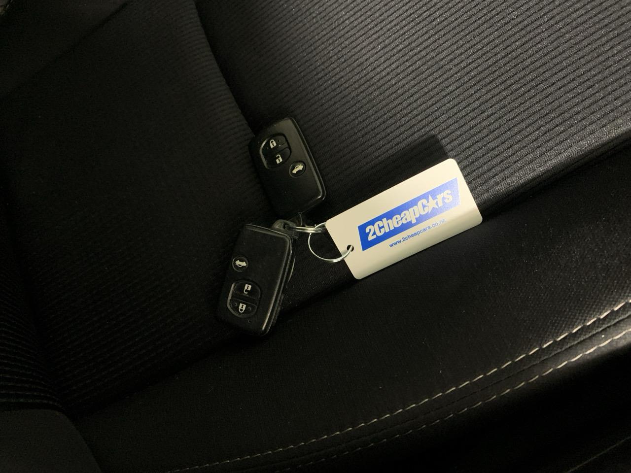 2013 Subaru Impreza SPORT 1.6 Hatchback LOW KM + REVERSING CAMERA + PUSH BUTTON START