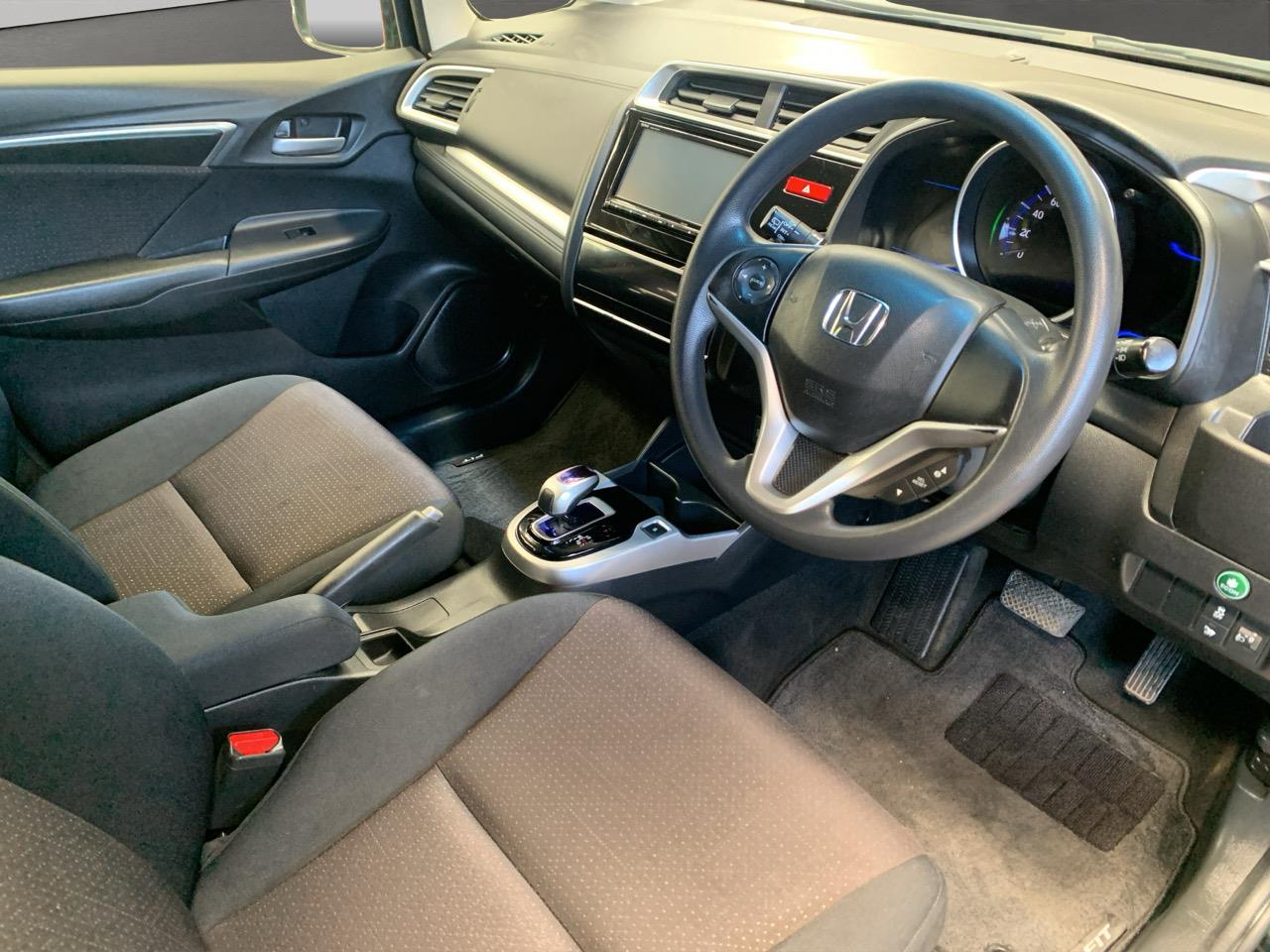 2014 Honda Fit Jazz Hybrid New Shape Hatchback LOW KM + REVERSING CAMERA + PUSH BUTTON START