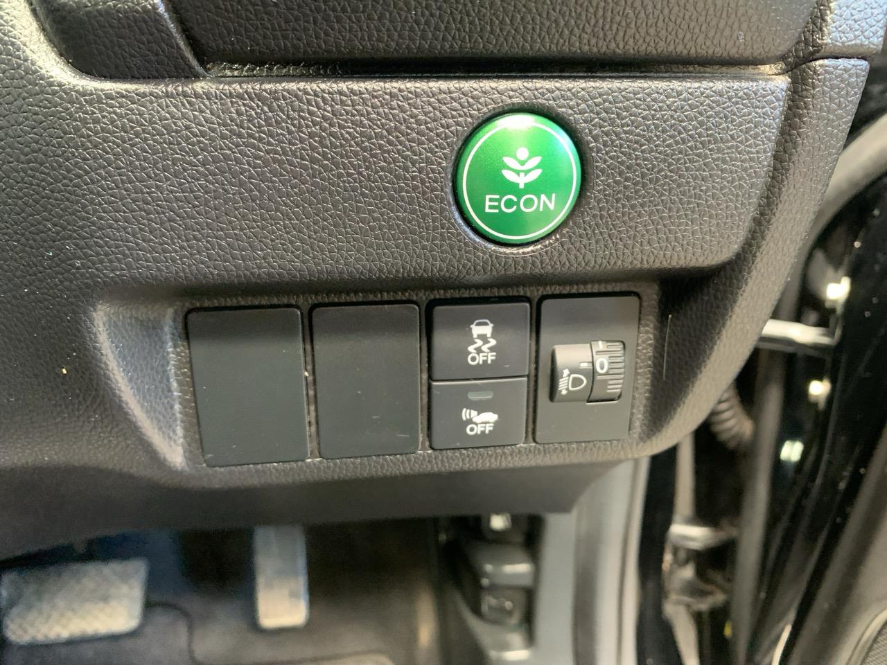 2014 Honda Fit Jazz Hybrid New Shape Hatchback LOW KM + REVERSING CAMERA + PUSH BUTTON START