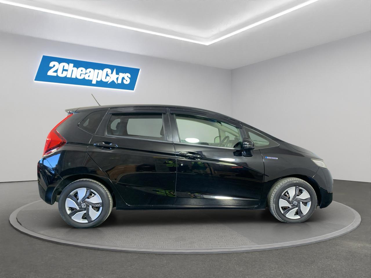 2014 Honda Fit Jazz Hybrid New Shape Hatchback LOW KM + REVERSING CAMERA + PUSH BUTTON START