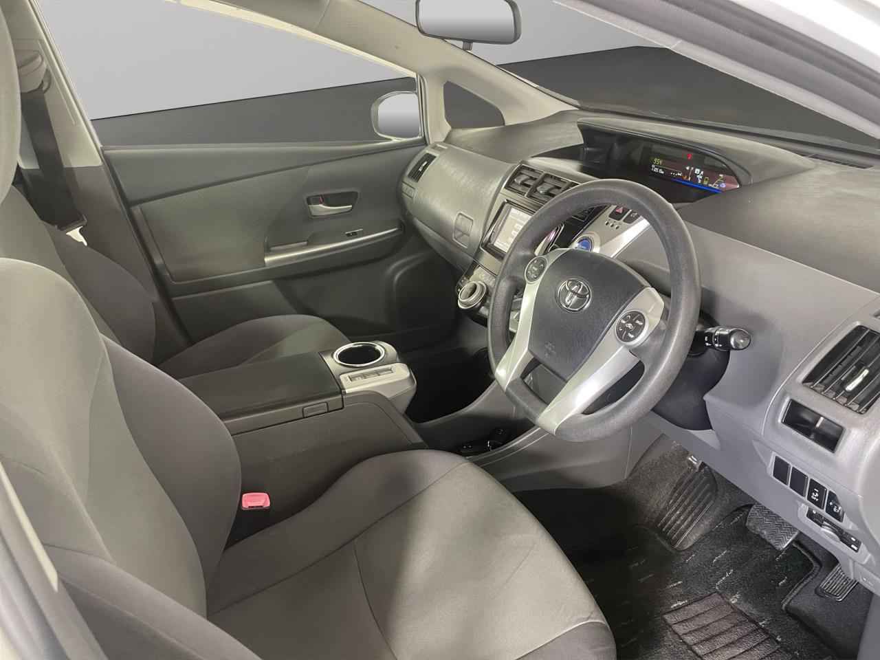 2012 Toyota Prius Alpha S Station Wagon REVERSING CAMERA + AUTO LIGHTS + PUSH START