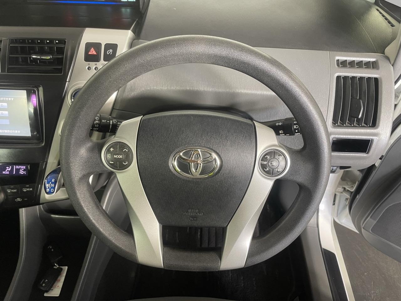 2012 Toyota Prius Alpha S Station Wagon REVERSING CAMERA + AUTO LIGHTS + PUSH START