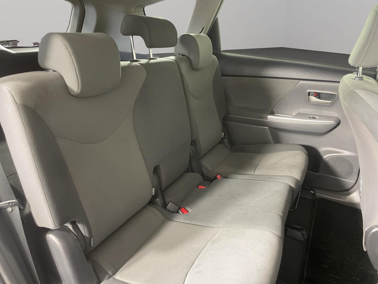 2012 Toyota Prius Alpha S Station Wagon REVERSING CAMERA + AUTO LIGHTS + PUSH START