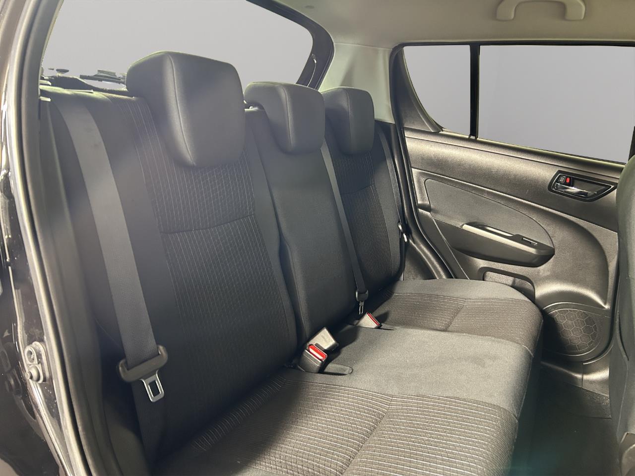 2013 Suzuki Swift XS-DJE Hatchback REVERSING CAMERA + PADDLE SHIFT + CRUISE CONTROL