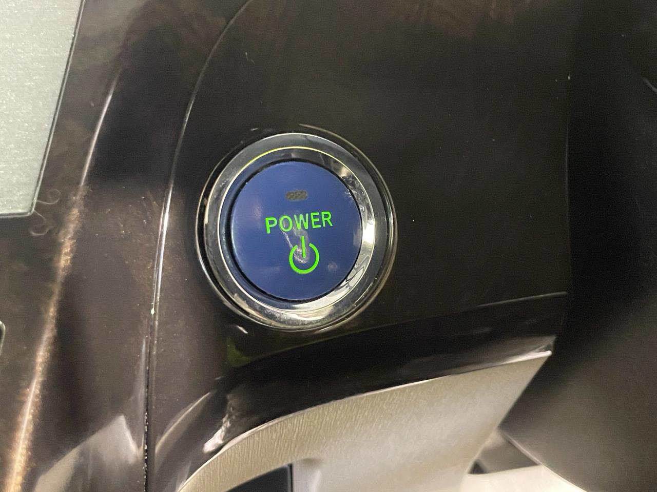 2012 Toyota Prius S Hatchback REVERSING CAMERA + AUTO LIGHTS + PUSH BUTTON START