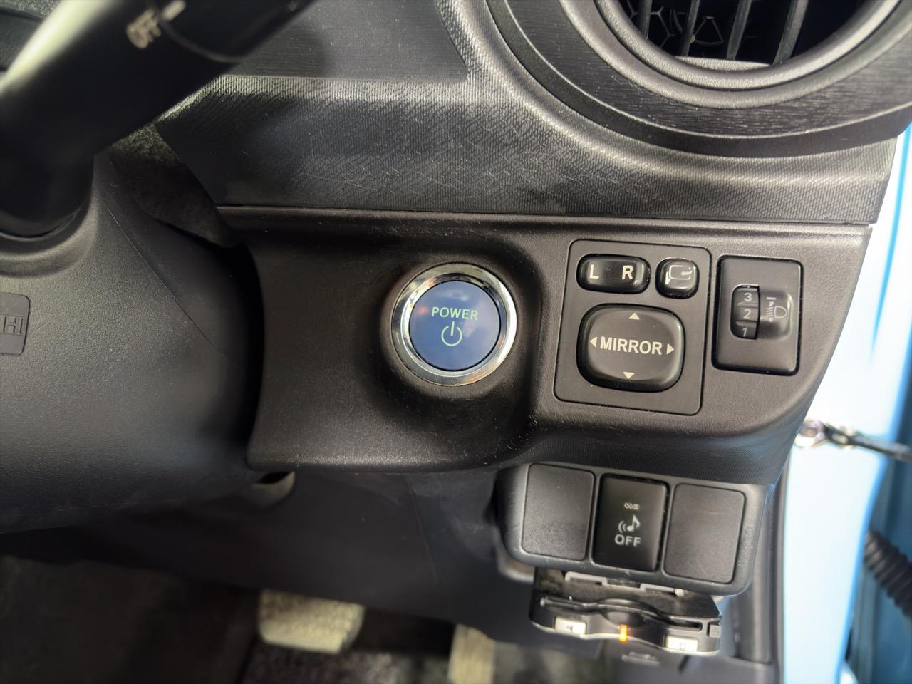 2012 Toyota Aqua S Hatchback PUSH START + REVERSING CAMERA + AUTO LIGHTS