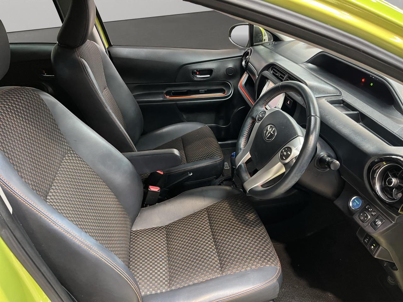 2015 Toyota Aqua X-URBAN Hatchback PUSH BUTTON START + AUTO LIGHTS 