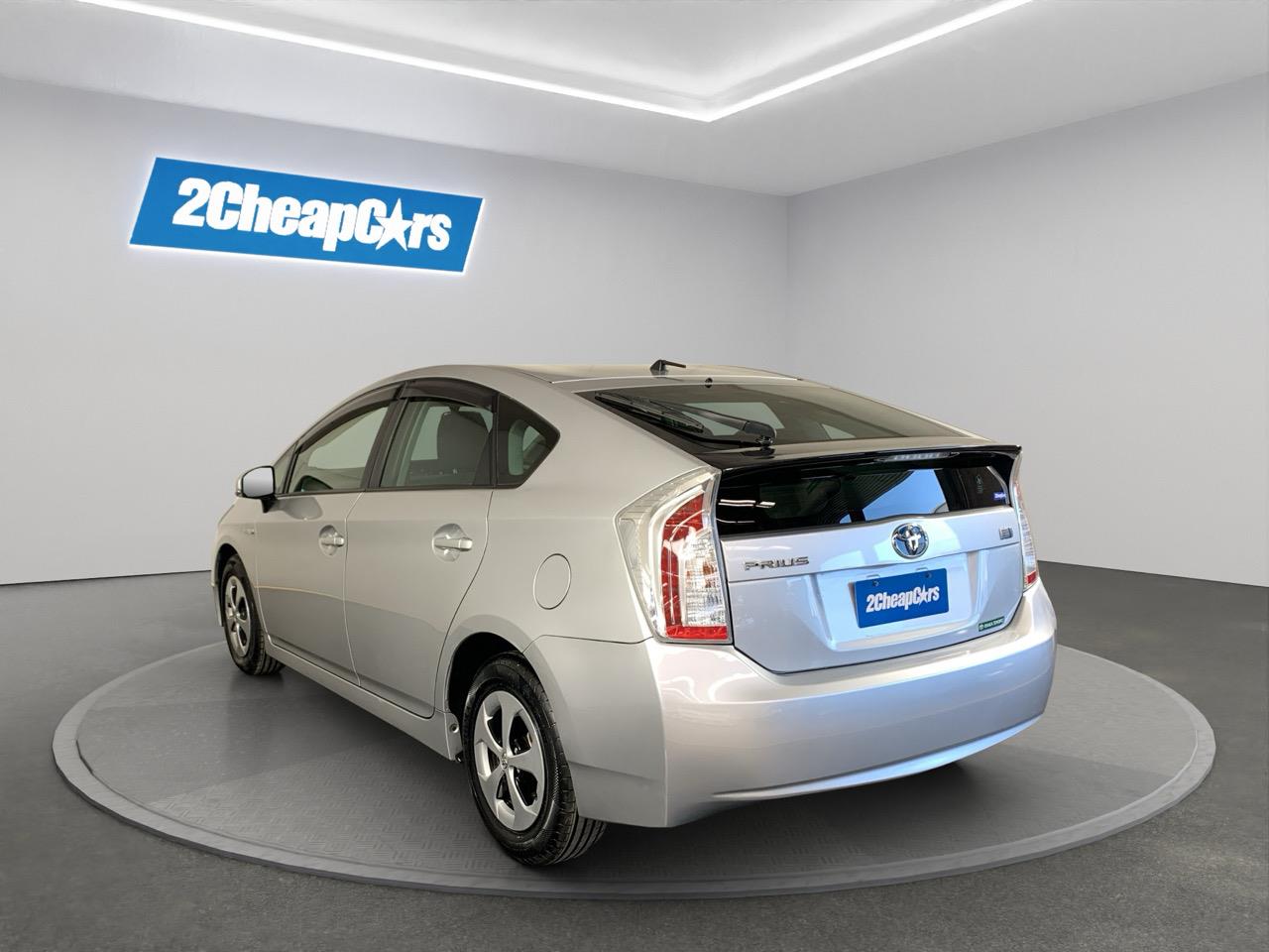 2012 Toyota Prius Hybrid Hatchback PUSH SRART + AUTO LIGHTS + LOW KM
