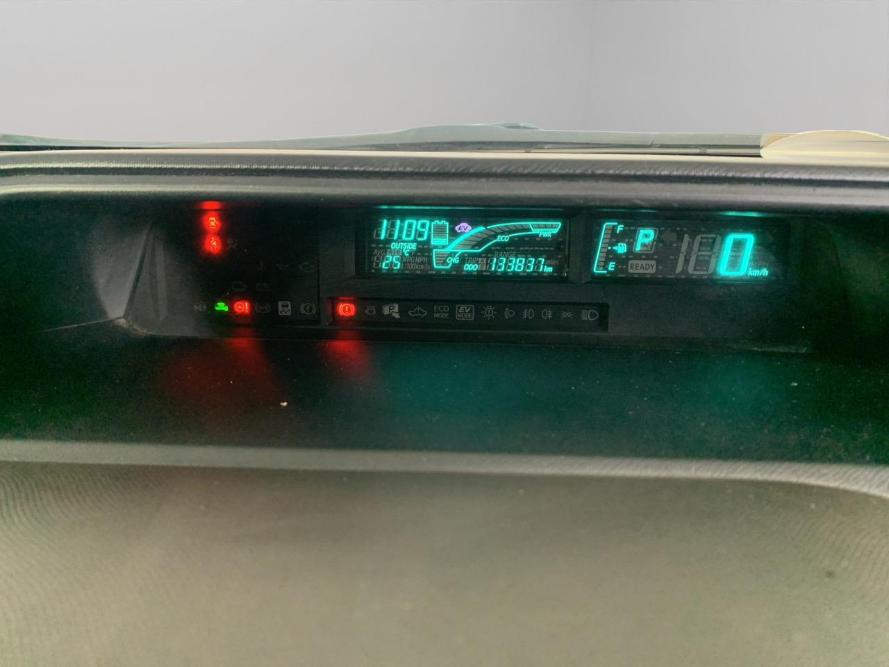 2012 Toyota Aqua S Hatchback PUSH BUTTON START + AUTO LIGHTS + REVERSING CAMERA