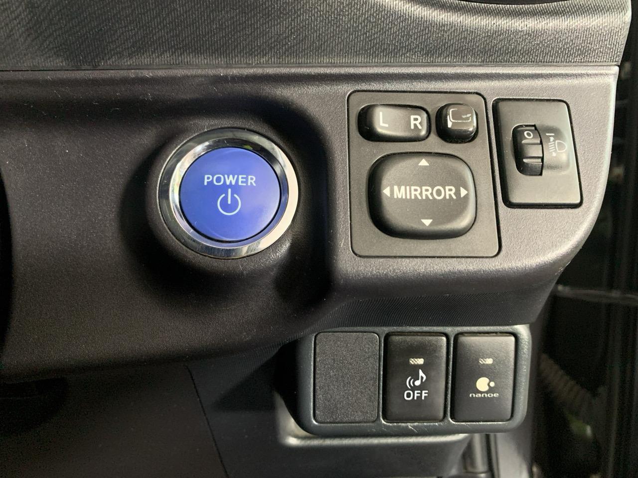 2012 Toyota Aqua S Hatchback PUSH BUTTON START + AUTO LIGHTS + REVERSING CAMERA