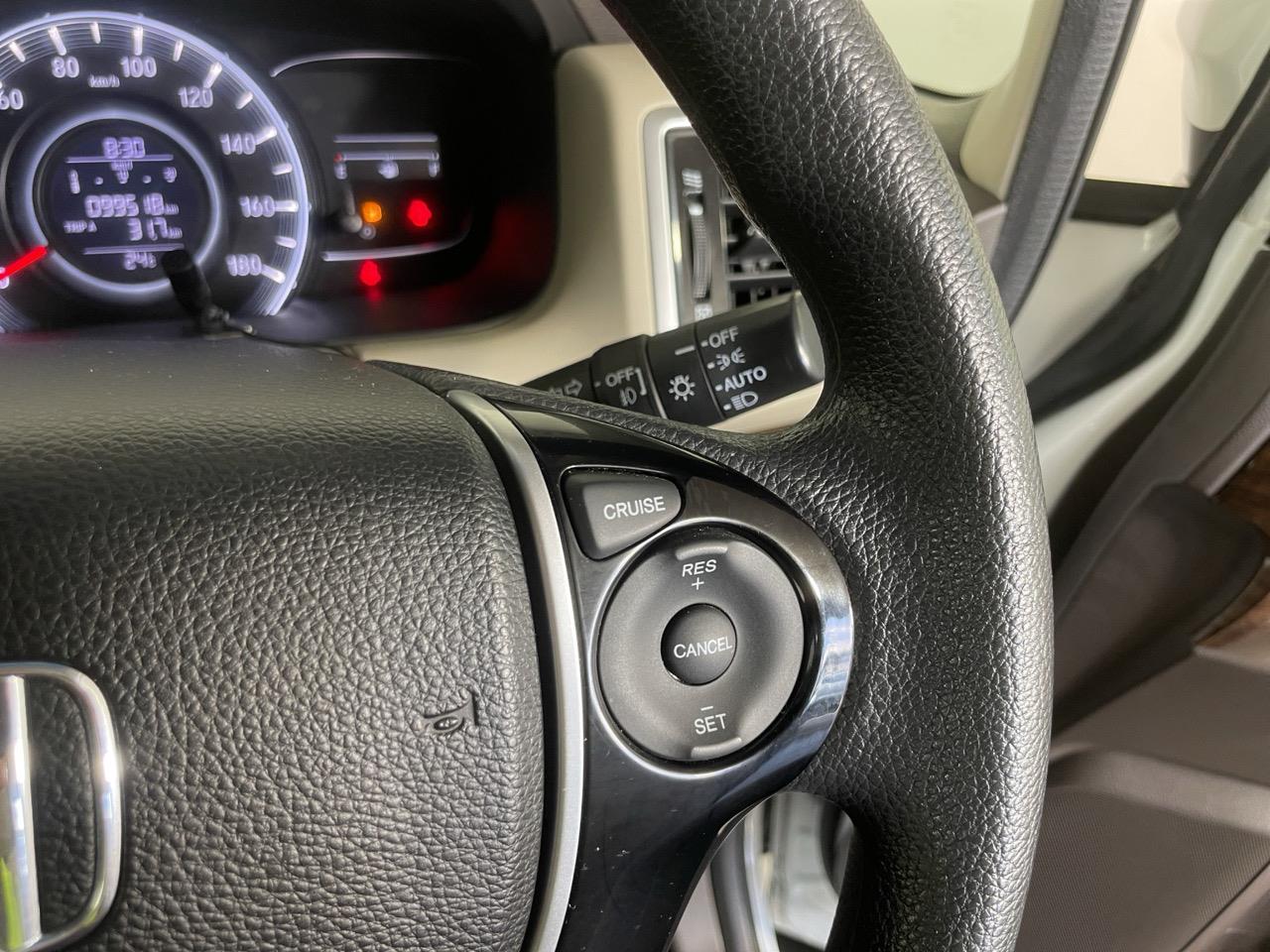 2014 Honda Odyssey G People Mover ELECTRIC SLIDING DOORS + REVERSING CAMERA