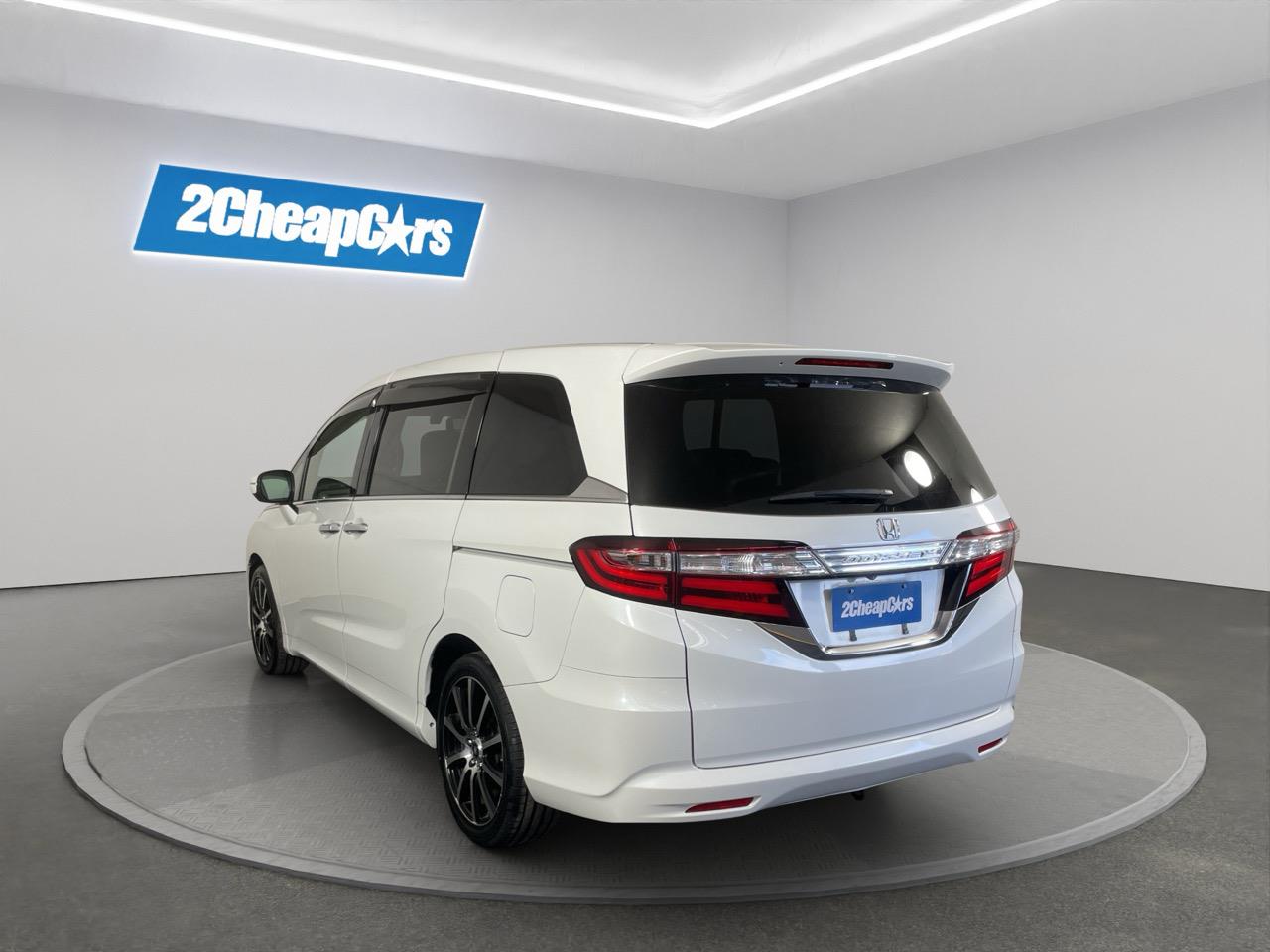 2014 Honda Odyssey G People Mover ELECTRIC SLIDING DOORS + REVERSING CAMERA
