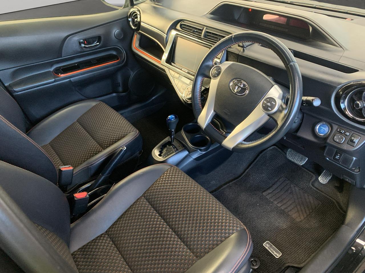 2014 Toyota Aqua X-URBAN Hatchback REVERSING CAMERA + PUSH BUTTON START + AUTO LIGHTS