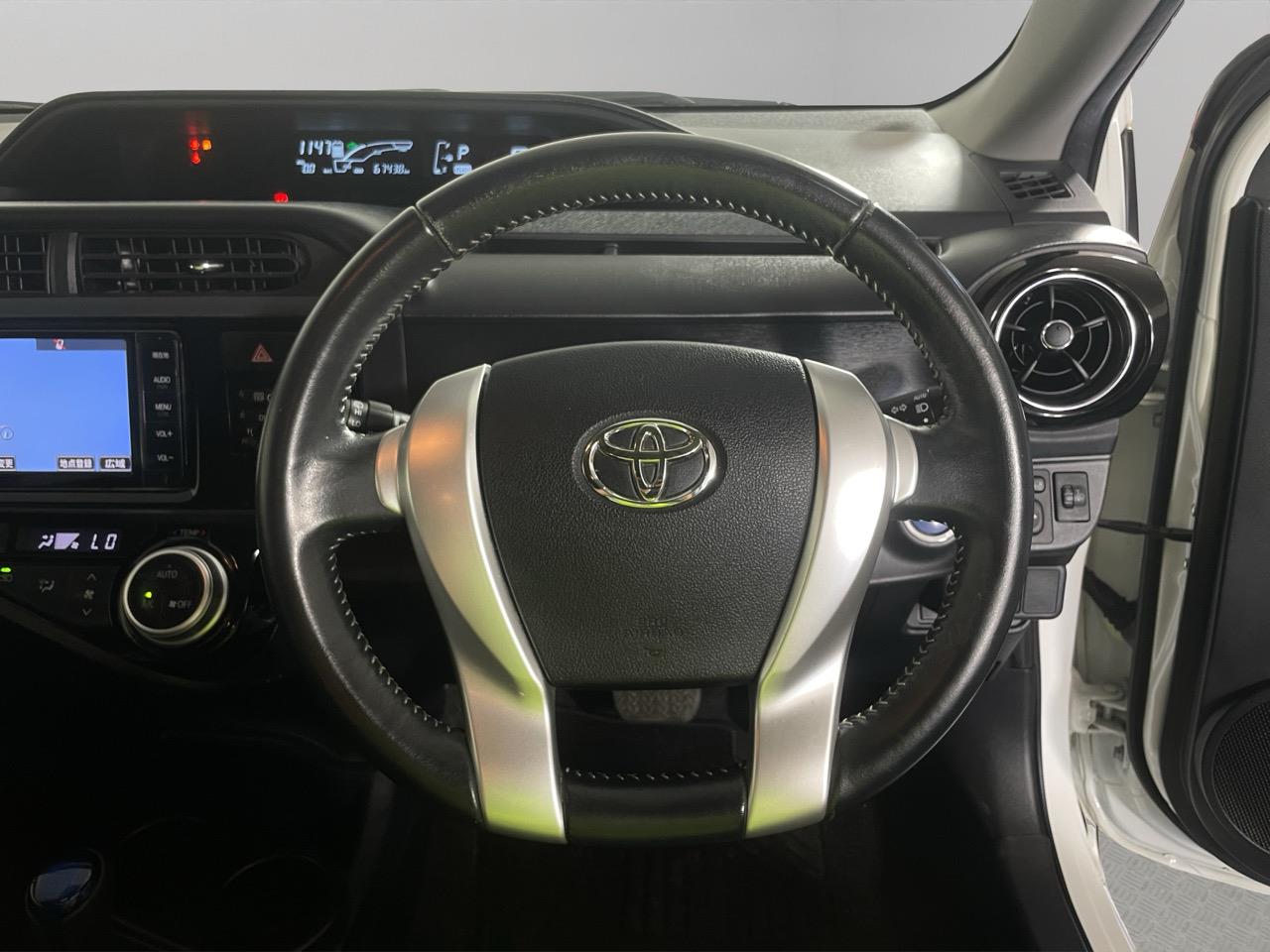 2015 Toyota Aqua X-URBAN Hatchback REVERSING CAMERA + PUSH BUTTON START + AUTO LIGHTS