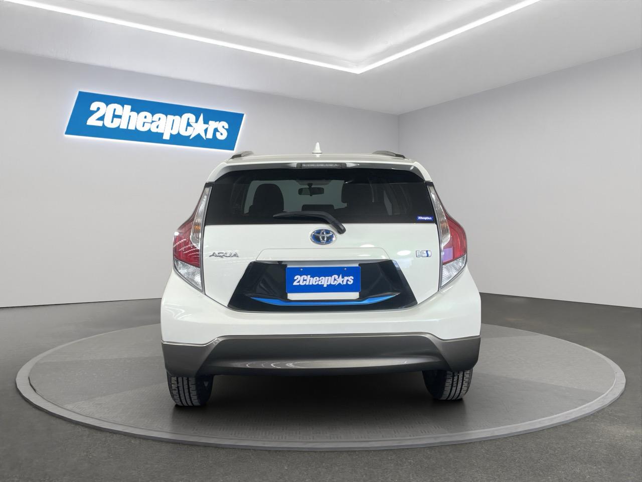 2015 Toyota Aqua X-URBAN Hatchback REVERSING CAMERA + PUSH BUTTON START + AUTO LIGHTS