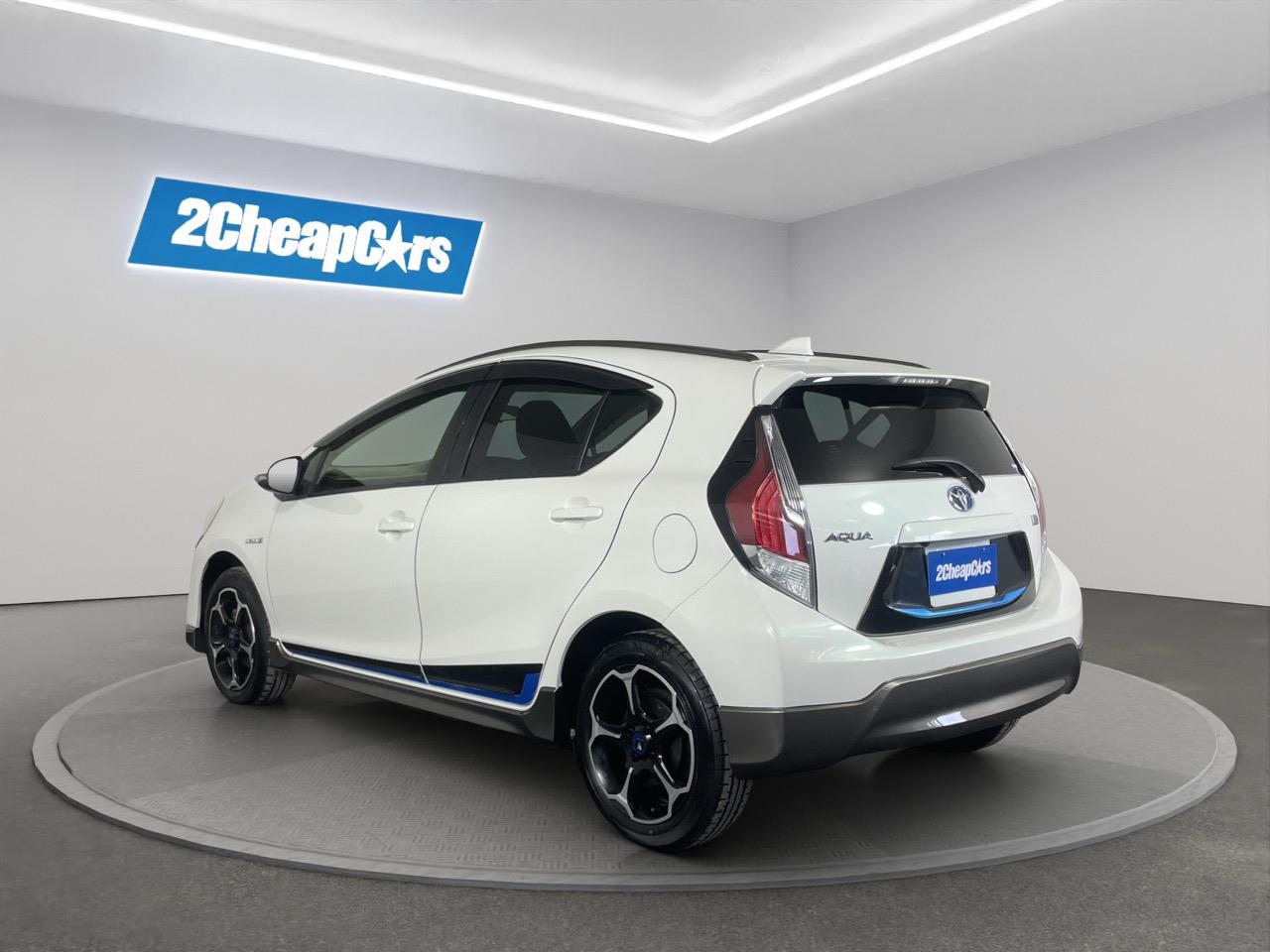 2015 Toyota Aqua X-URBAN Hatchback REVERSING CAMERA + PUSH BUTTON START + AUTO LIGHTS