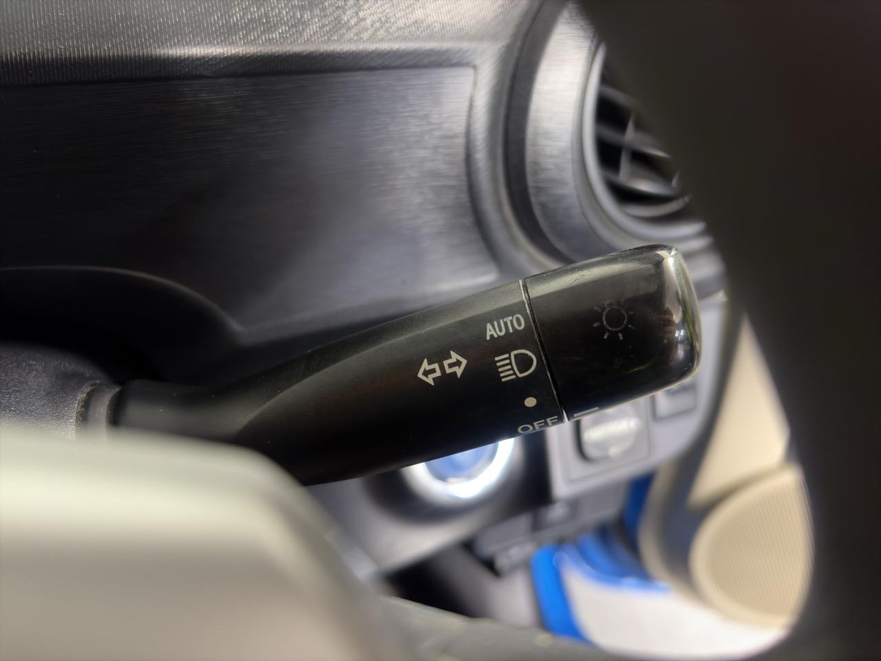 2012 Toyota Aqua G Hatchback REVESING CAMERA + PUSH SRART + AUTO LIGHTS