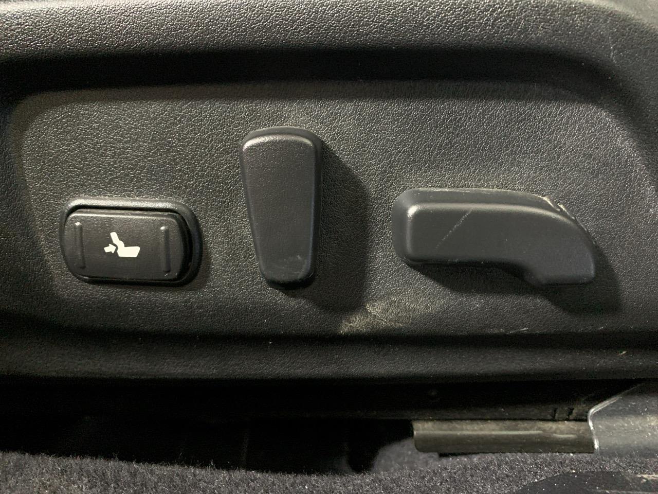 2016 Subaru Outback New Shape AWD RV/SUV AWD + CRUISE CONTROL + EYESIGHT SYSTEM