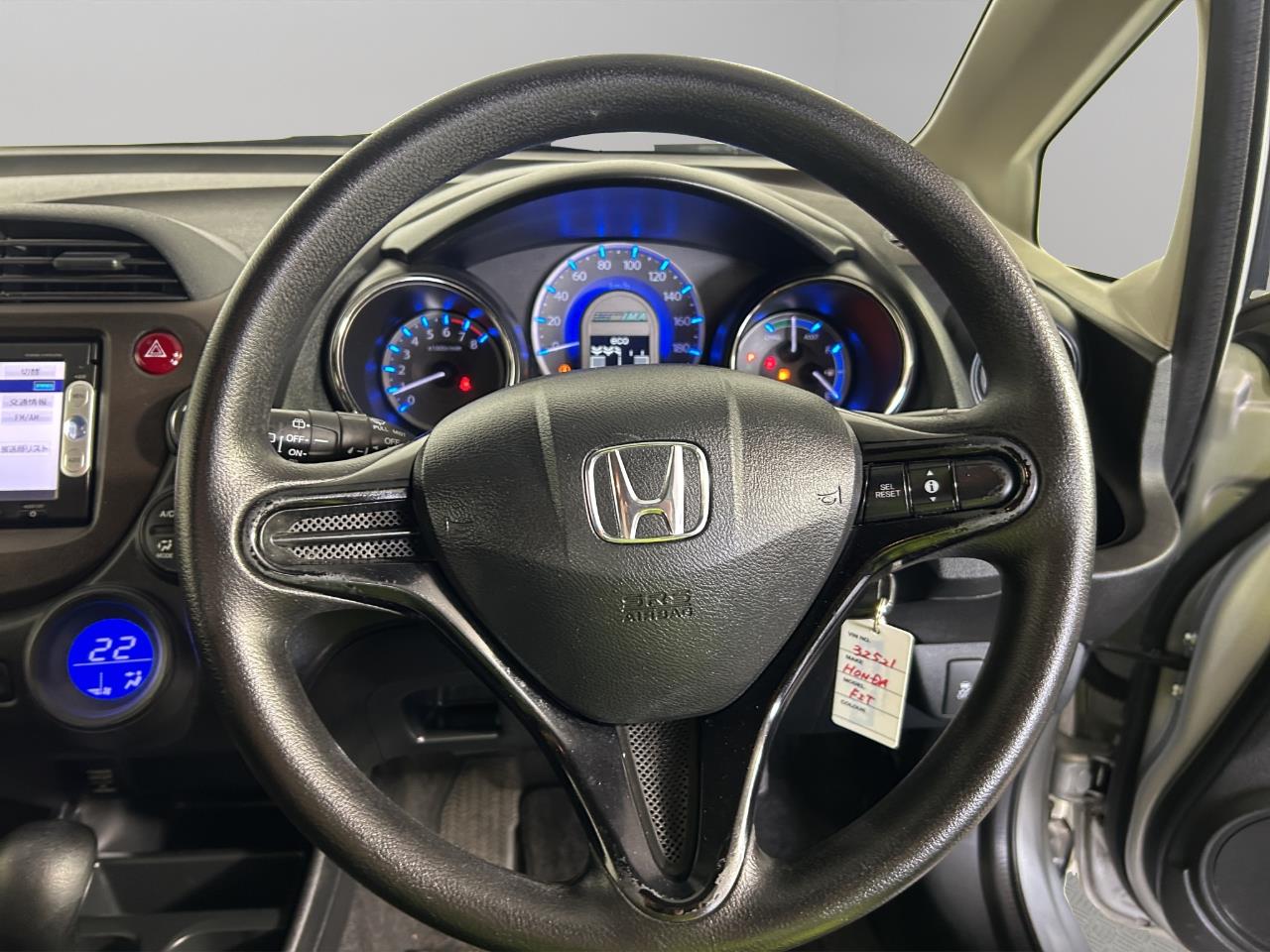 2013 Honda Fit SHUTTLE HYBRID Station Wagon GREAT SPACE + GREAT FUEL EFFICIENCY