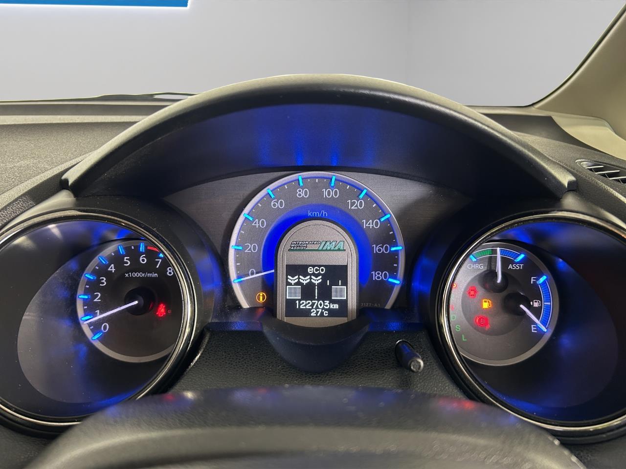 2013 Honda Fit SHUTTLE HYBRID Station Wagon GREAT SPACE + GREAT FUEL EFFICIENCY