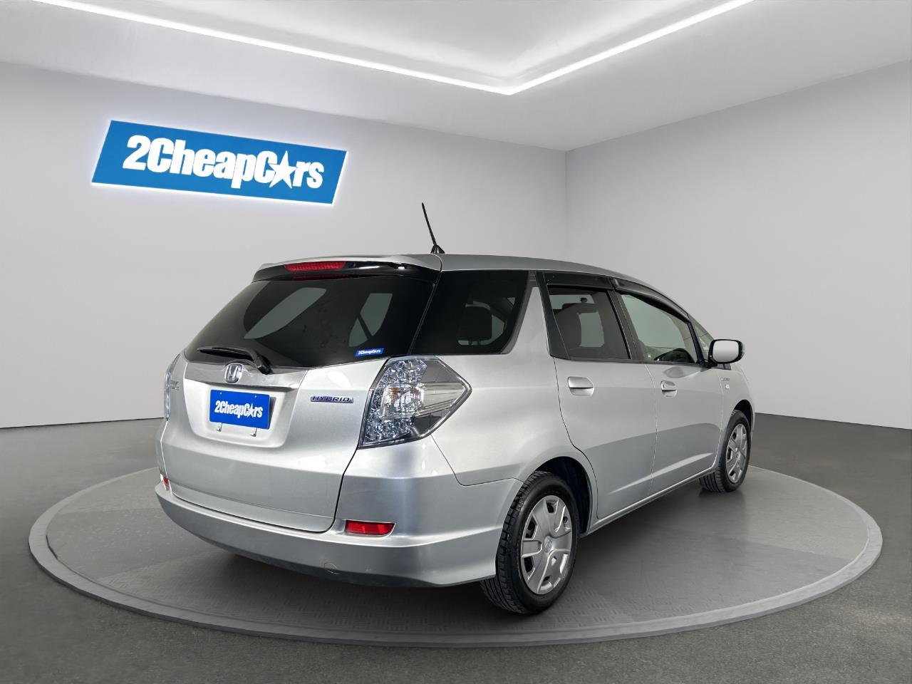 2013 Honda Fit SHUTTLE HYBRID Station Wagon GREAT SPACE + GREAT FUEL EFFICIENCY