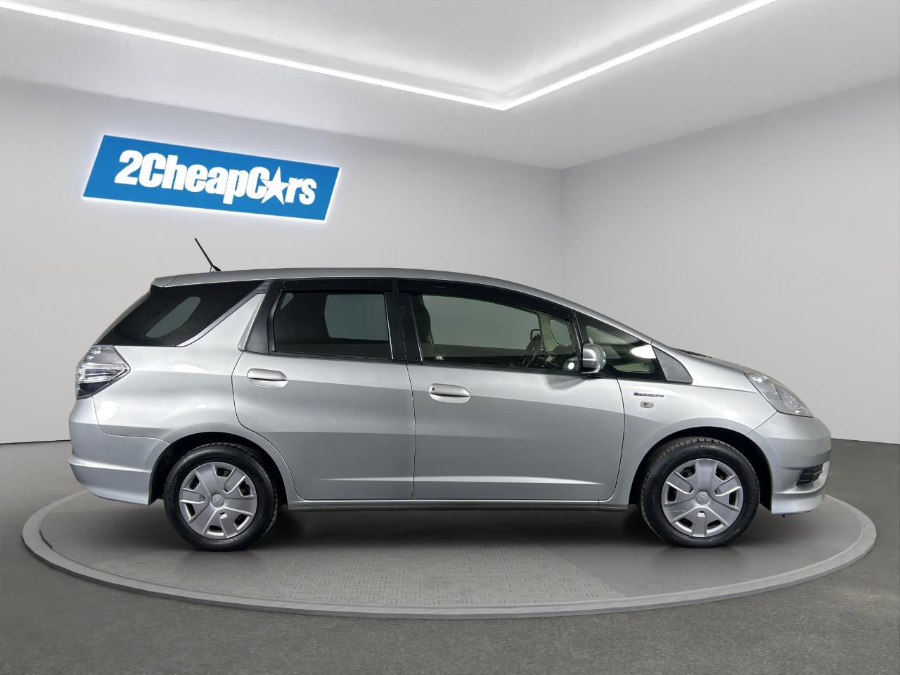 2013 Honda Fit SHUTTLE HYBRID Station Wagon GREAT SPACE + GREAT FUEL EFFICIENCY