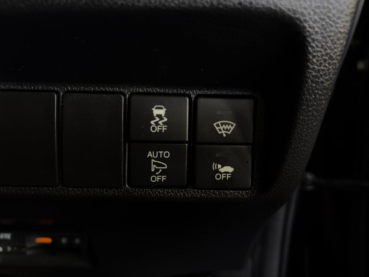 2016 Honda Shuttle HYBRID Z Station Wagon CRUISE CONTROL + PUSH START + REVERSING CAMERA