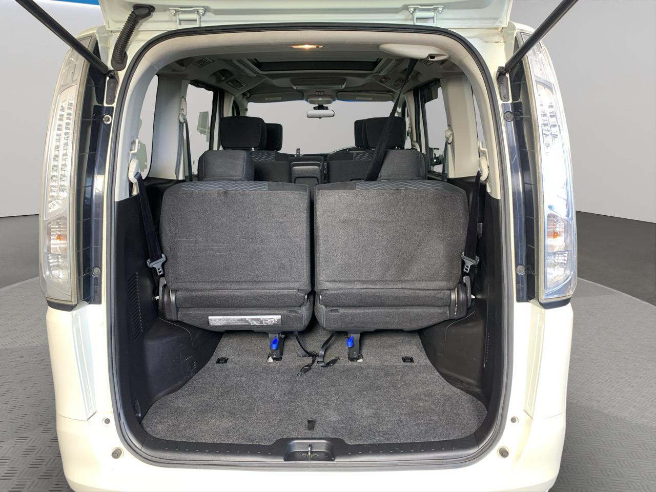 2014 Nissan Serena Hybrid People Mover CRUISE CONTROL + POWER SLIDING DOOR + AUTO LIGHTS 