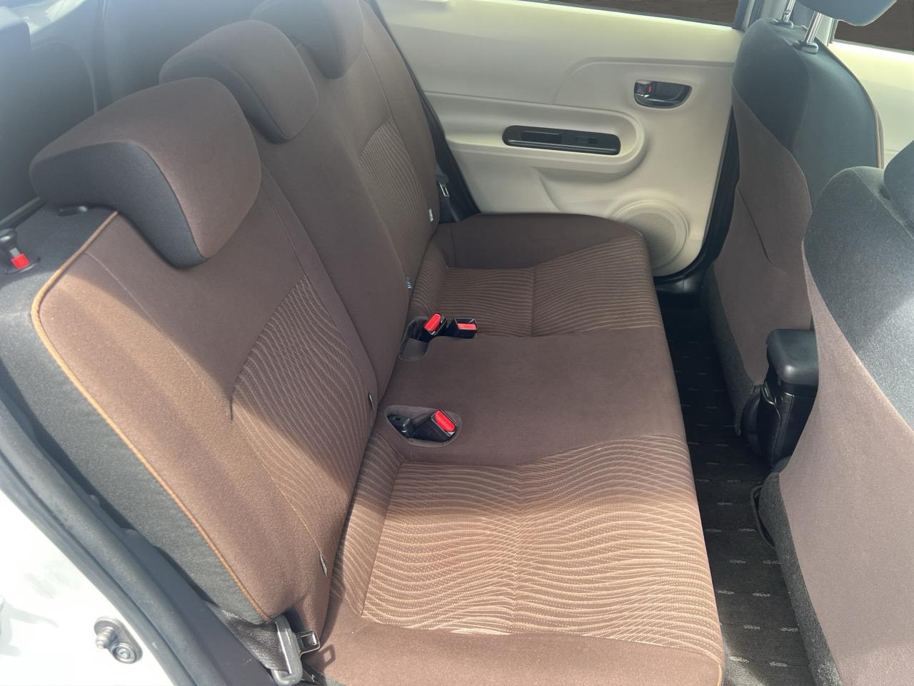 2013 Toyota Aqua G Hatchback SMART KEY + MAG WHEEL + REVERSING CAMERA