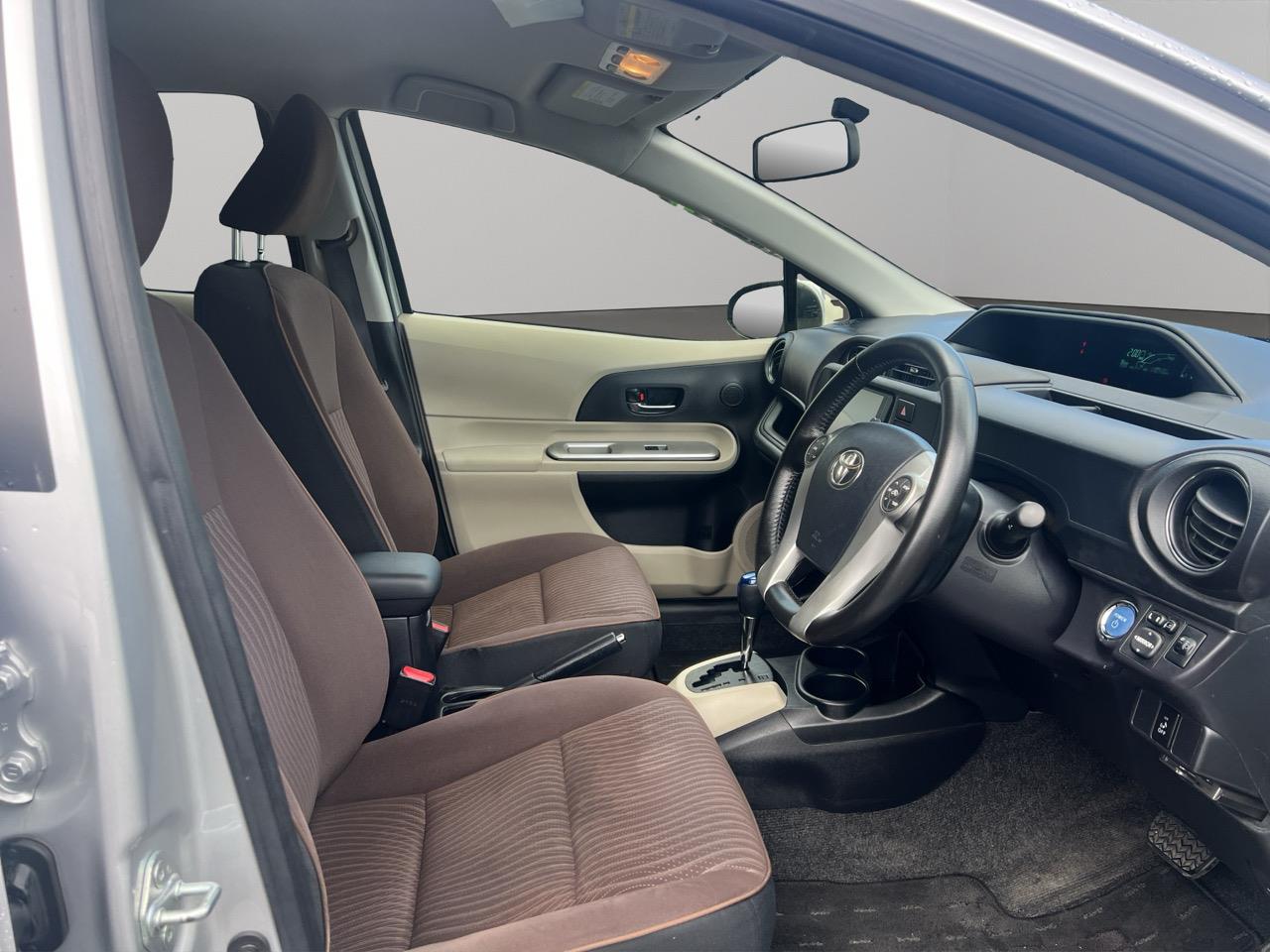 2013 Toyota Aqua G Hatchback SMART KEY + MAG WHEEL + REVERSING CAMERA