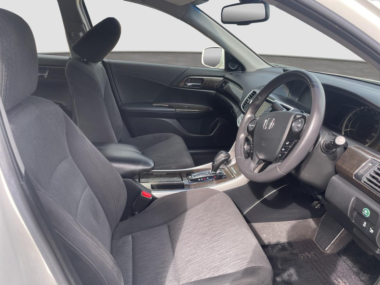 2013 Honda Accord HYBRID LX Sedan REVERSING CAMERA + CRUISE CONTROL + SMART KEY