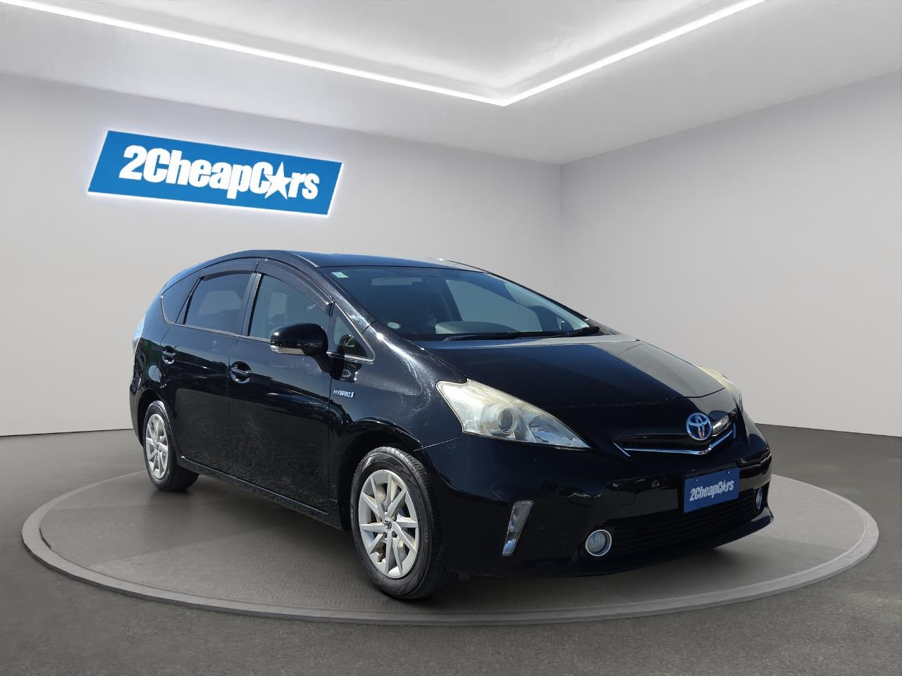 2013 Toyota Prius Alpha S Station Wagon REVERSING CAMERA + SMART KEY