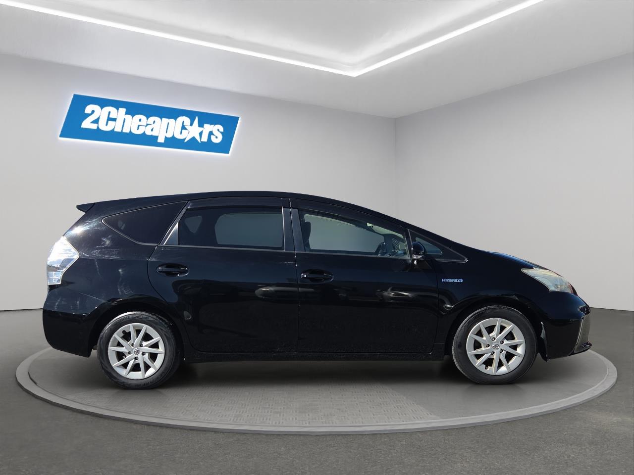 2013 Toyota Prius Alpha S Station Wagon REVERSING CAMERA + SMART KEY