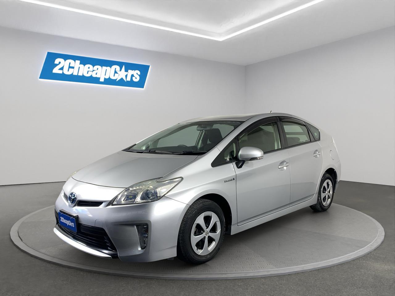 2014 Toyota Prius Hybrid Hatchback
